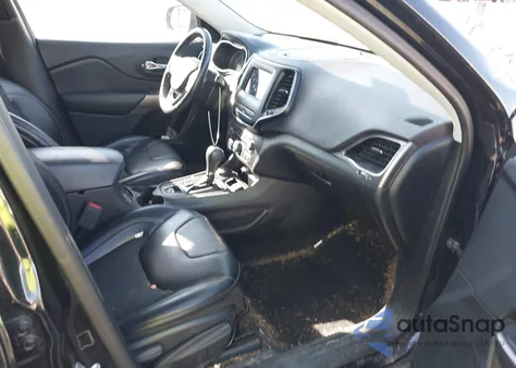 2019 Jeep Cherokee Latitude Plus 4X4 из США, поврежденный, VIN 1C4PJMLBXKD229927